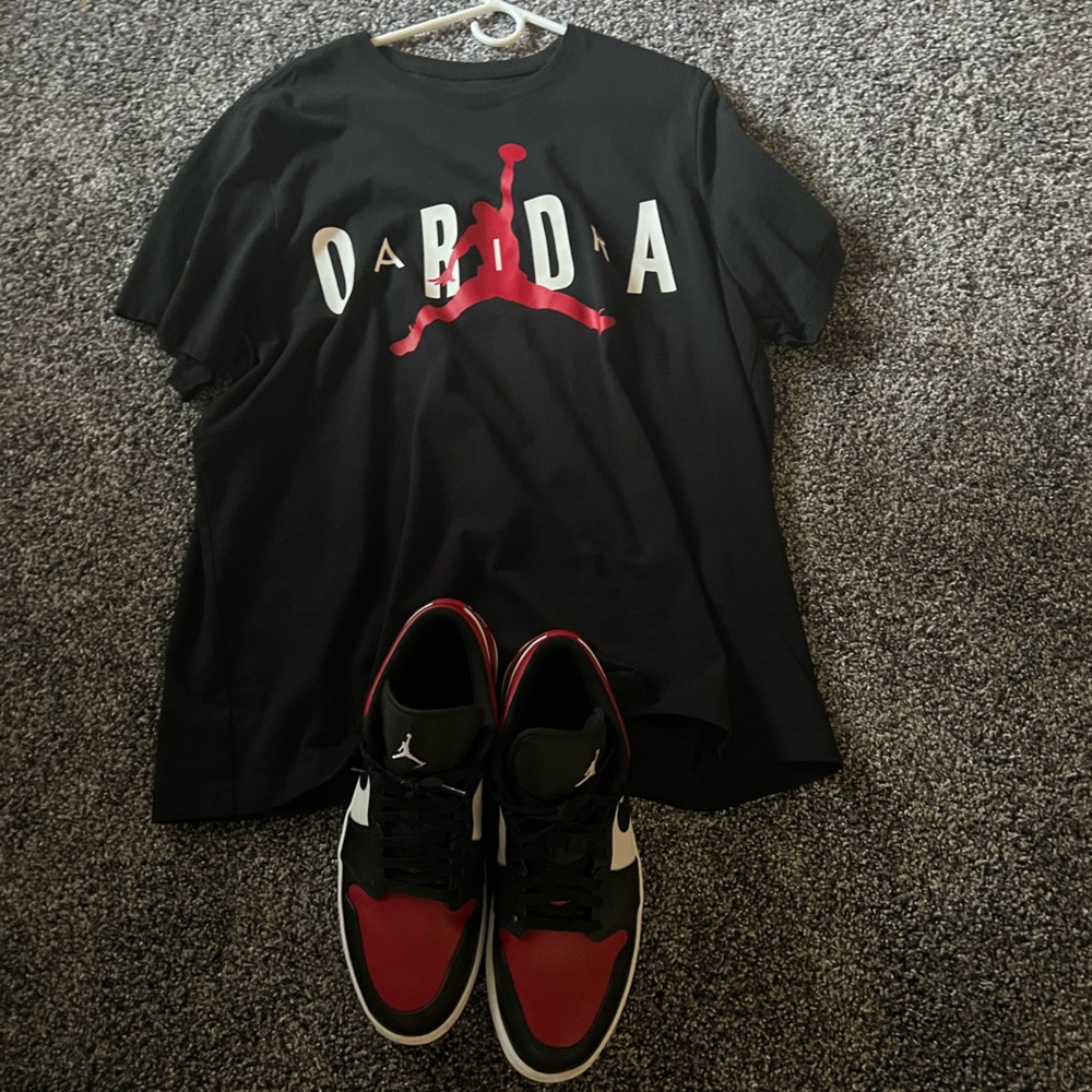 Jordan shoes and shirt both great condition wore once